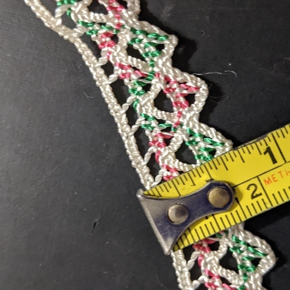 VINTAGE White Pink and Green Lace Trim - 181" x .75" - Picture 2 of 3